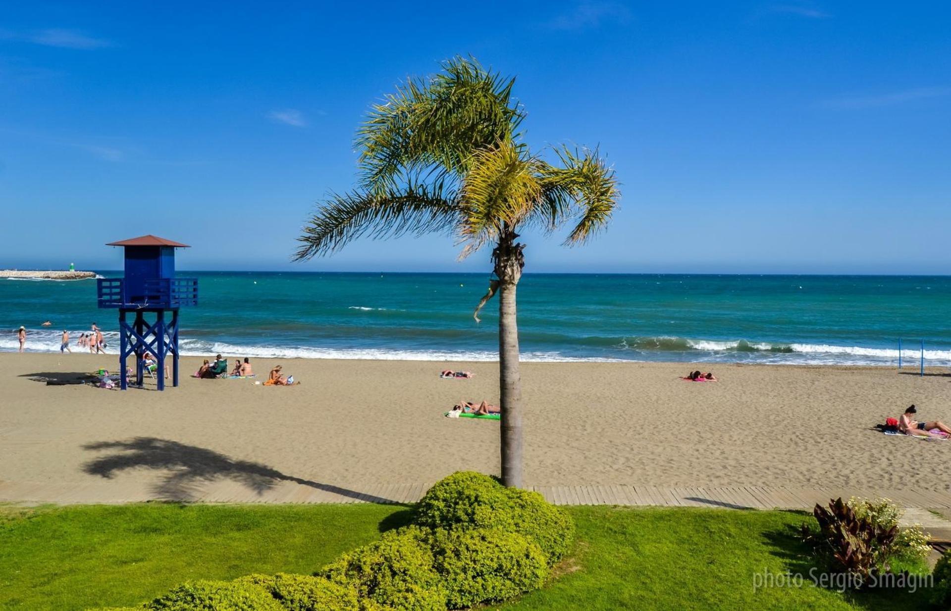 714 Iris Apartamento - Vista Al Mar - Cerca De Tren, Restaurantes, Tiendas - Playa A 10 Min Caminando Benalmádena Eksteriør billede